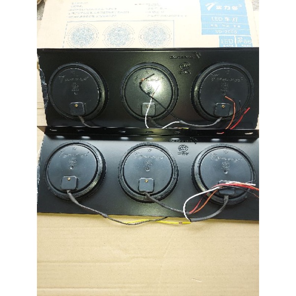 Đôi đèn hậu led ba khoang 2008, đèn hậu xe tải điện 12v và 24v