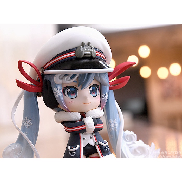 Mô hình Nhật Bản chính hãng 1800 Hatsune Miku - Rabbit Yukine