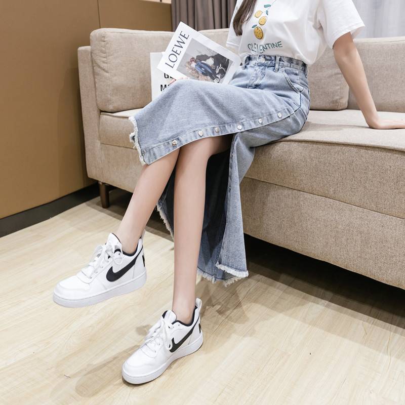 Chân Váy Denim Dài Xẻ Tà Phối Hàng Nút Phong Cách Hàn Quốc Quyến Rũ