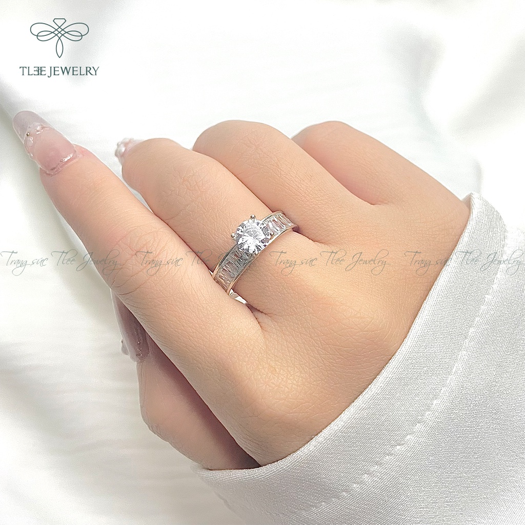 Nhẫn bạc nữ TLEE trụ đá bốn chấu viền đá kết cao cấp NCJ A0101