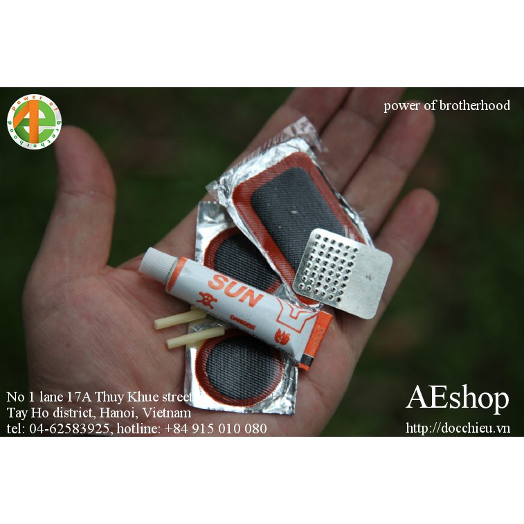 Bộ miếng vá xe đạp xe máy + keo vá Bicycle tire repair kit hàng xuất Czech