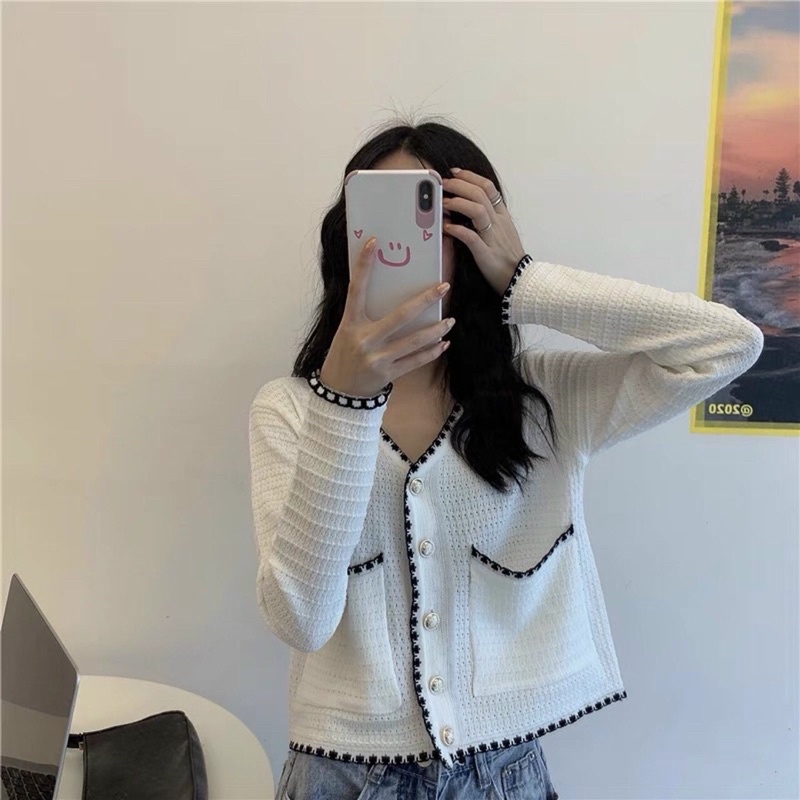 Áo len mỏng ngăn tay cổ tim dạng cardigan viền cúc dọc