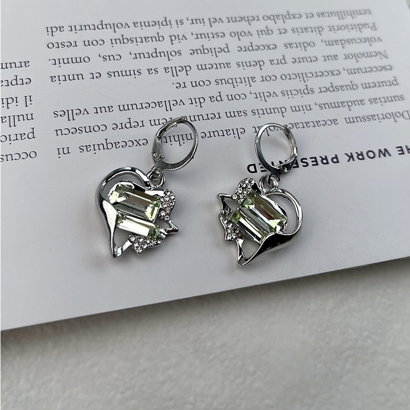 Đôi Khuyên Tai Nữ Phong Cách Hàn Quốc Xinh Xắn