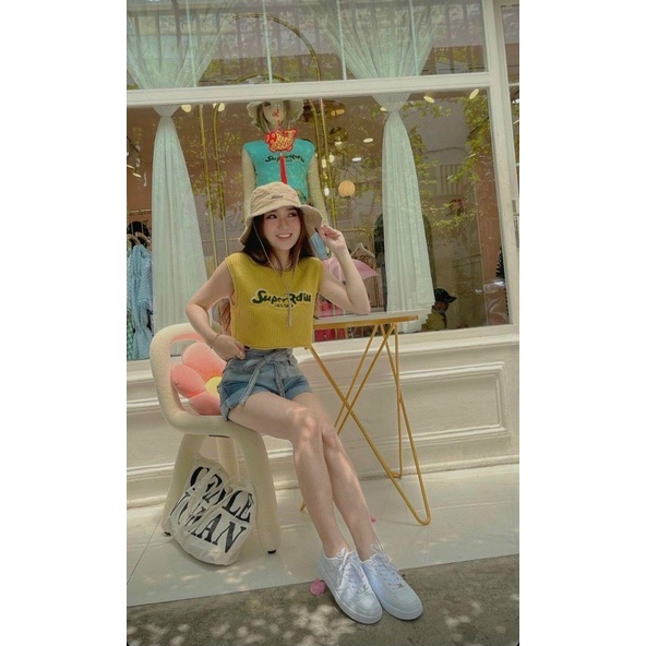 Áo Len Croptop Sát Nách Chữ Nổi | Smide Clothing
