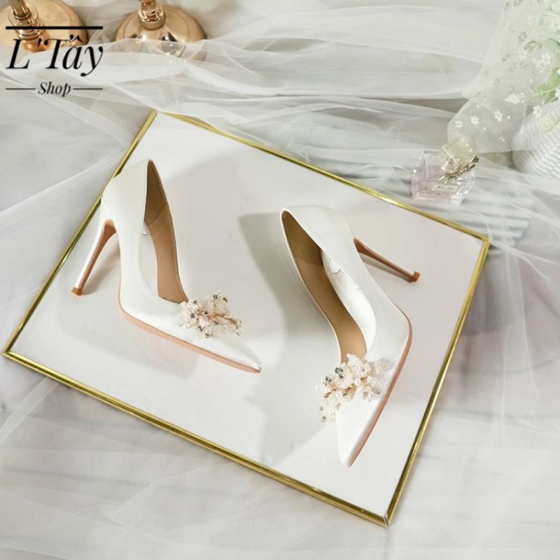 Giày cưới ngọc chùm- miễn phí đính tên