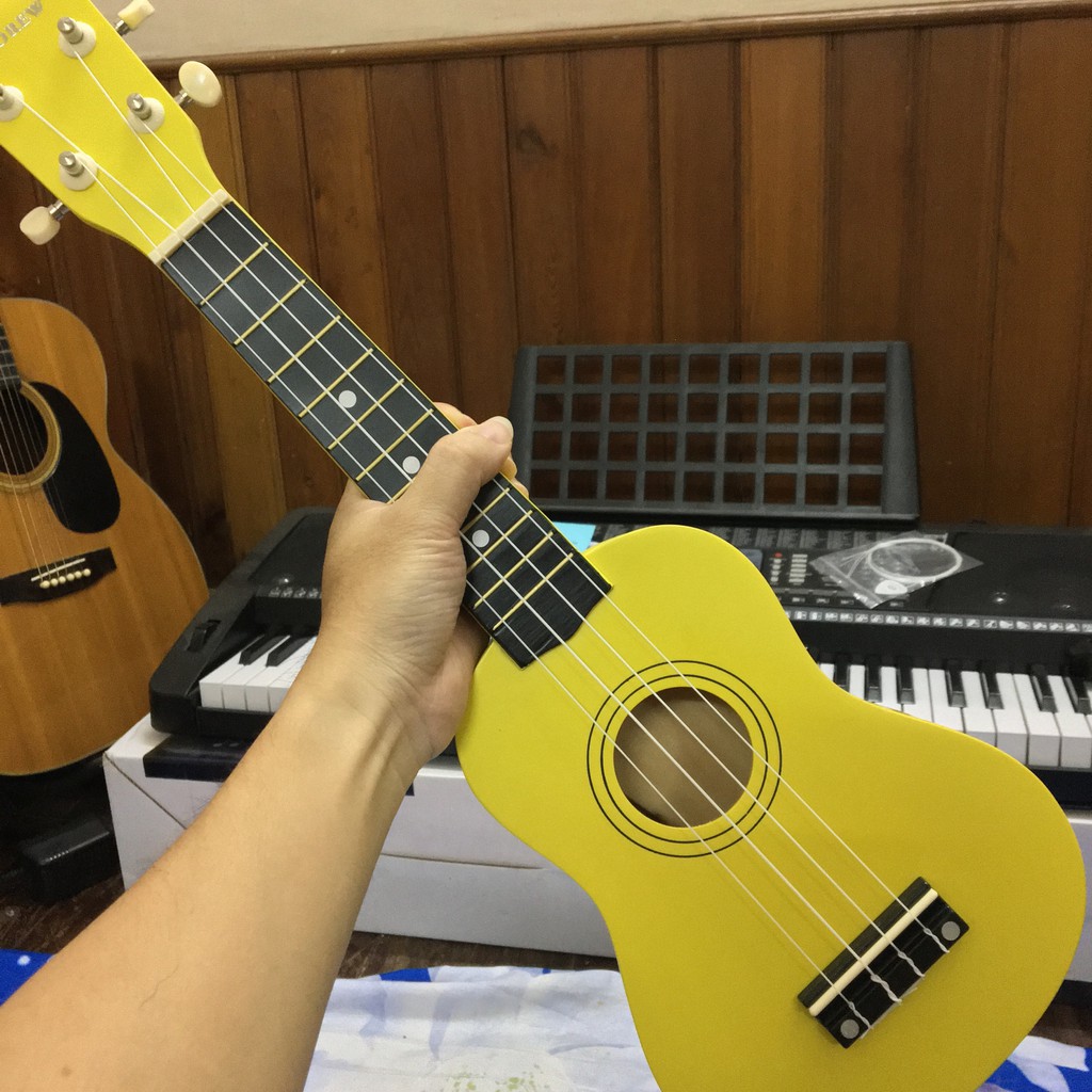 ĐÀN UKULELE SOPRANO VÀNG