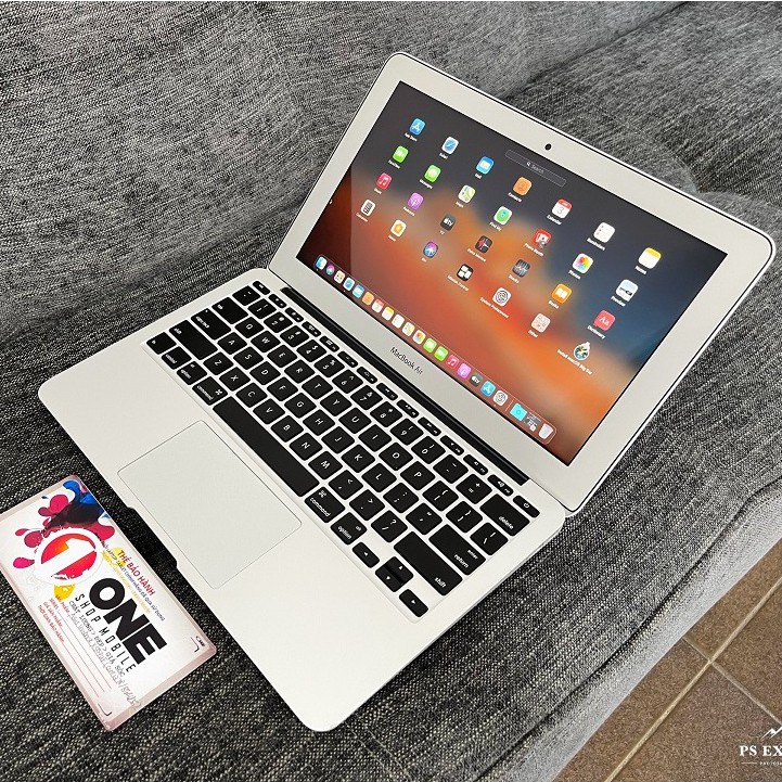 [Đẳng Cấp - Thời Thượng] Macbook Air Macbook Air 11.6 2015 Core i5 gen 5 / Ram 4Gb/ SSD 128Gb/ trọng lượng máy chỉ 1Kg .