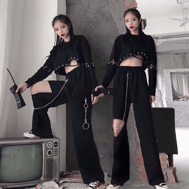 Set áo croptop móc kim loại + quần jogger rách gối ống rộng kèm chuỗi xích Ulzzang siêu chất