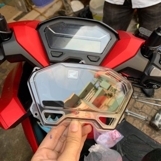 Mặt kính đồng hồ vario 2018