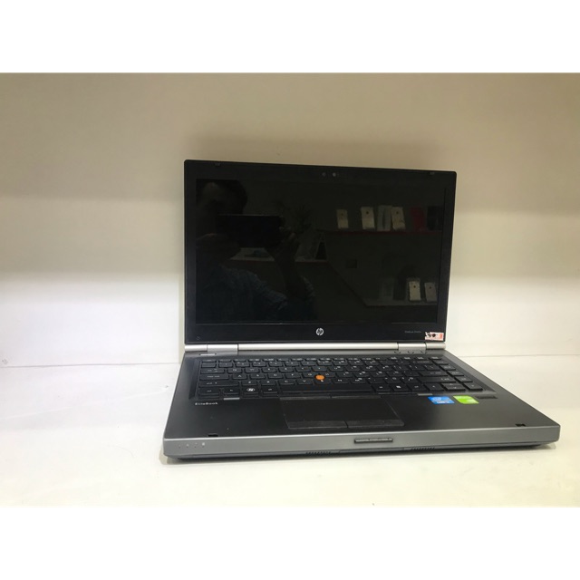 Hp 8460w i5 4Gb 320 Gb vga