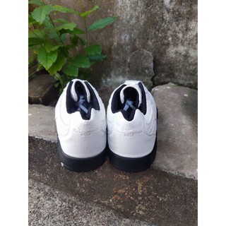 Giày golf chính hãng 2hand