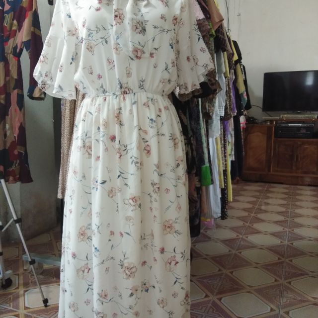 Đầm cổ điển