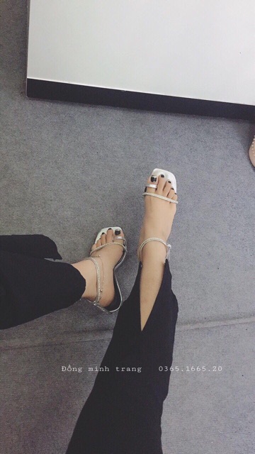 QUẦN SKINNY ỐNG LOE XẺ MS18926