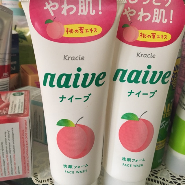 Sữa rửa mặt Naive của Kracie