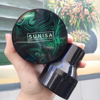 Phấn tưới sunisa kèm cây đánh phấn