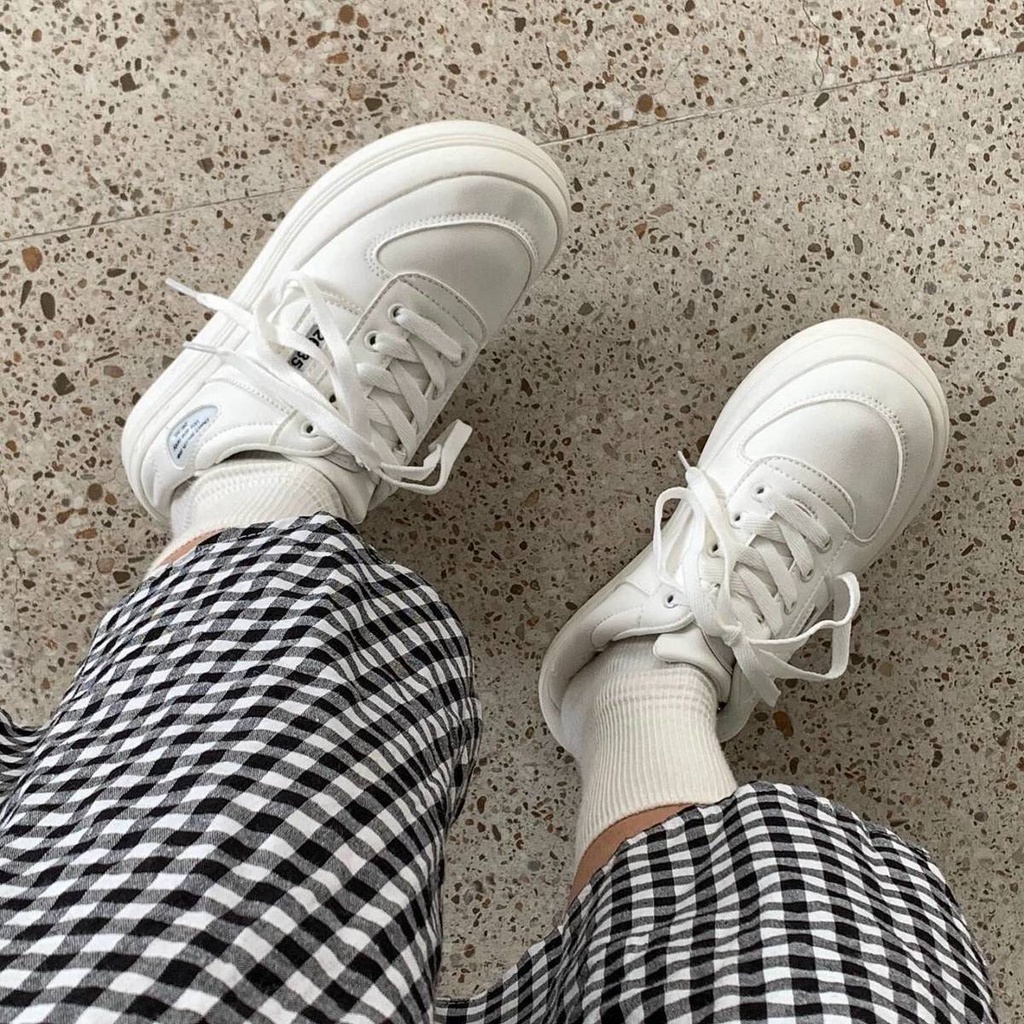 Giày Thể Thao Mềm Mại Màu Trắng Mũi Tròn Hình Gấu Xấu Xí Dễ Thương Phong Cách Preppy Đường Phố Cho Nữ