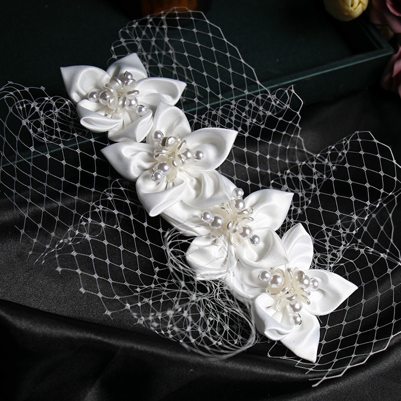 Mũ trùm đầu đính hoa phong cách Mori Retro 4.vn cho cô dâu