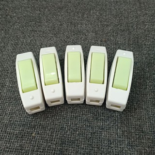 [SỐC] COMBO 5 Công tắc quả nhót Vita 6A 220V siêu tiện lợi