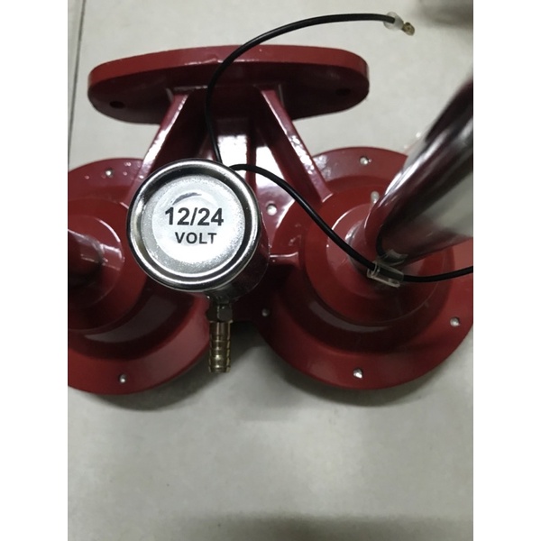 Còi hơi, kèn hơi đế đỏ, âm thanh siêu to, siêu vang dùng cho xe tải, xe đầu kéo, tàu, thuyền…