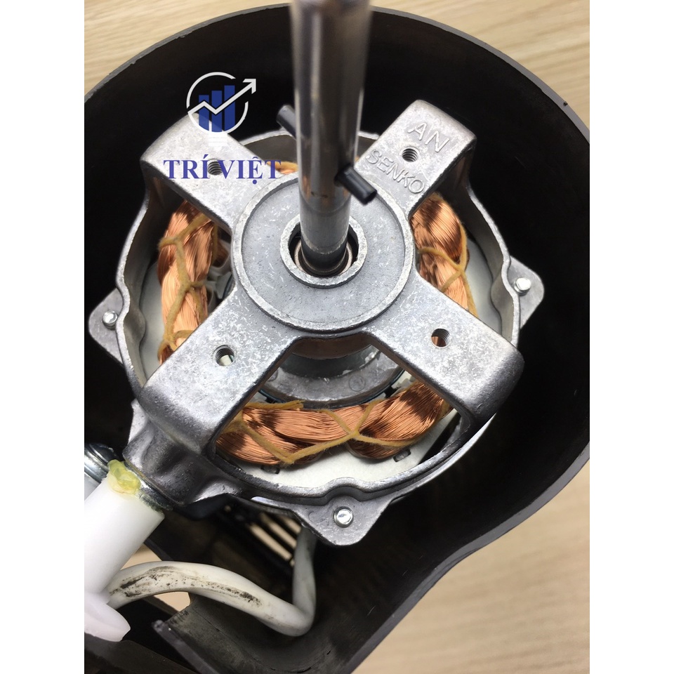 Quạt lỡ thân sắt 7 cánh Senko LTS1636