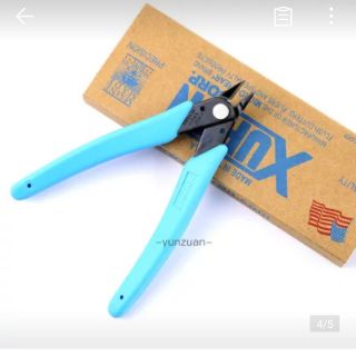 Kềm cắt móng giả