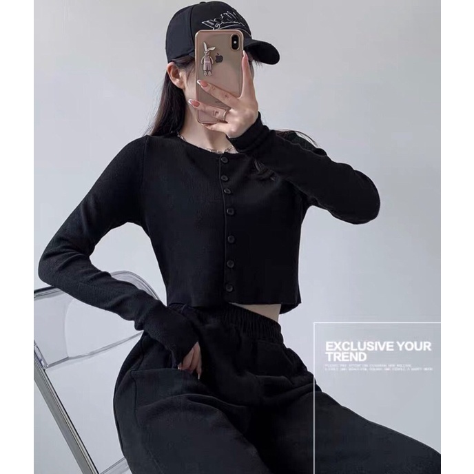 Áo croptop tay dài ulzzang chất dày dặn phối cúc form kiểu ôm mang phong cách hiện đại | BigBuy360 - bigbuy360.vn