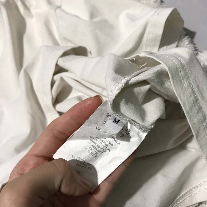 Áo thun trắng hàng hịn