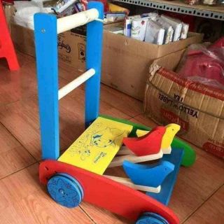 Xe gà tập đi