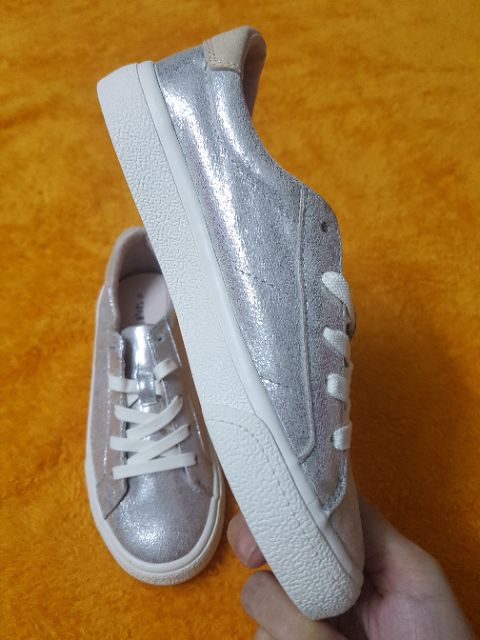 Giày nữ Za ra 👟👟 Metallic Sneakers