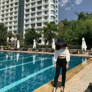 (SẴN) Áo trễ vai croptop 3 cúc M10