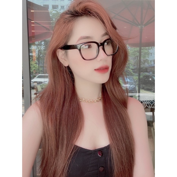 Kính HM lỗi nhẹ còn 150k-có mail mua hàng của web chính hãng