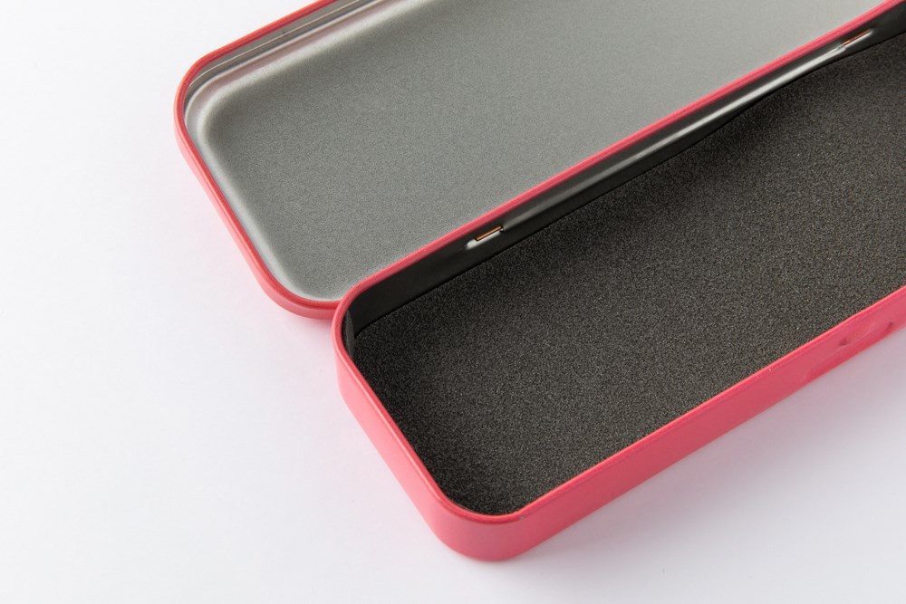 Hộp Bút Chì ARTBOX Hàn Quốc Bằng Thép Màu Hồng In Hình Iren Màu Hồng Đậm