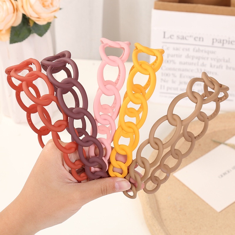 Băng đô tóc dạng xích hot trend cho nữ