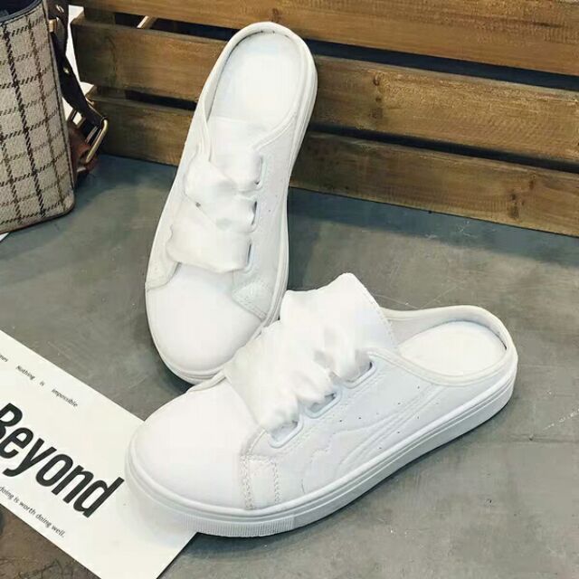 Giày đạp gót dây lụa