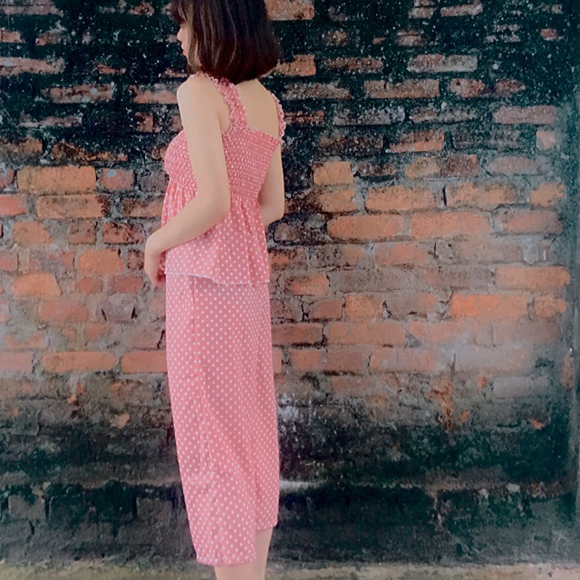 set áo 2 dây nhún mix quần suông chấm bi kate thái