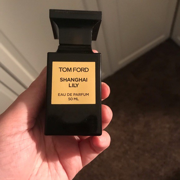 Nước hoa dùng thử Tom Ford Shanghai Lily ❄𝑴𝒊𝒏𝒊𝒔𝒕𝒐𝒓𝒆𝟐𝟎𝟓 ❄ | Thế Giới Skin Care