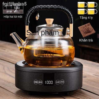 Chùm thủy tinh đun sôi bình trà