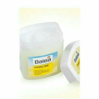 Kem nẻ vaseline Balea