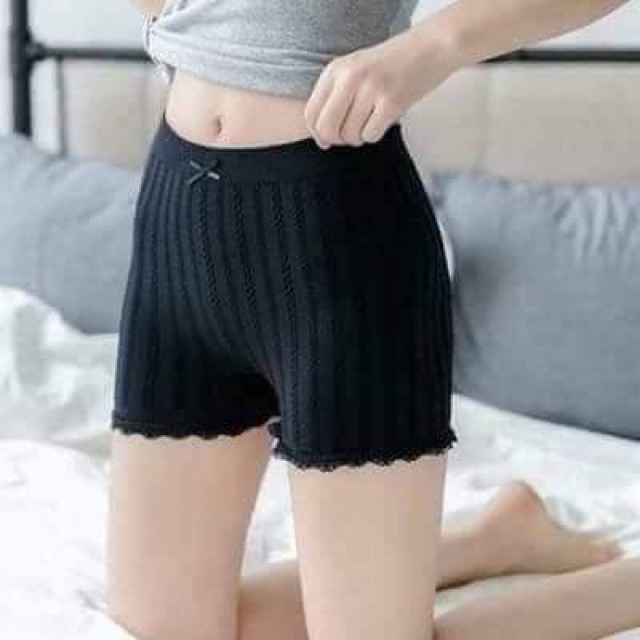 Quần mặc váy dệt gân viền ren | BigBuy360 - bigbuy360.vn