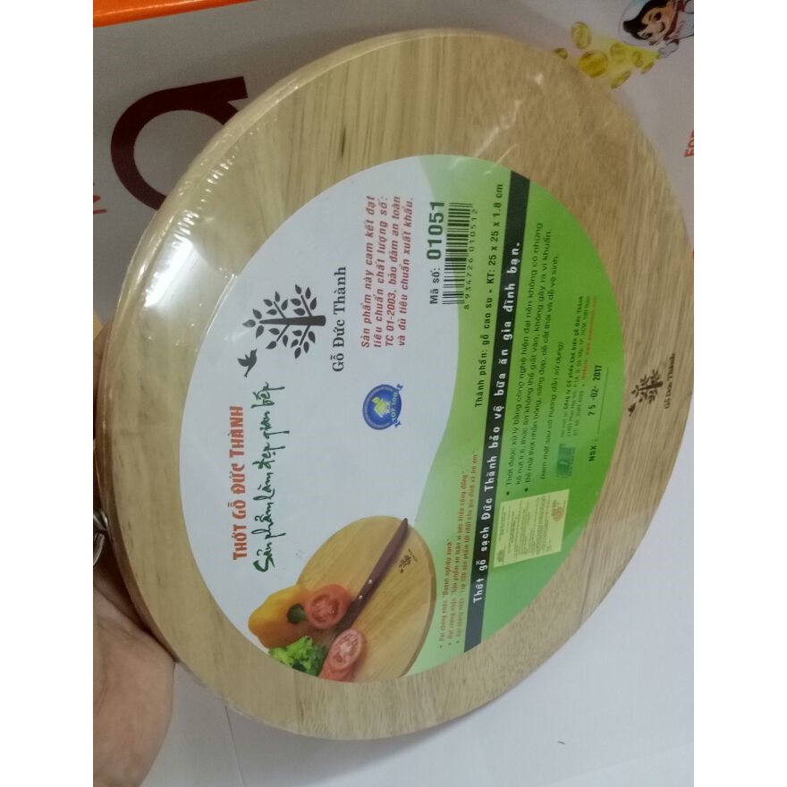 Thớt tròn khoen D250 GỖ ĐỨC THÀNH 01051
