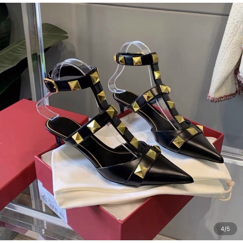 SANDAL BÍT MŨI GÓT NHỌN 3P