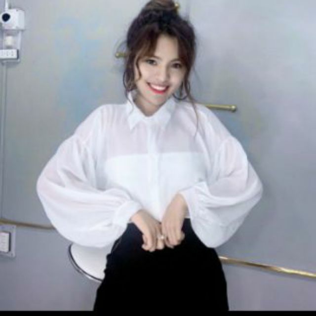 [Mã FAMAYWA giảm 10K đơn 50K] Áo sơ mi voan form rộng 70kg mặc thoải mái ạ | BigBuy360 - bigbuy360.vn