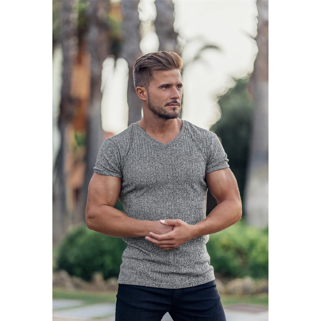 Áo Thun Nam Ngắn Tay Cổ Chữ V Thời Trang