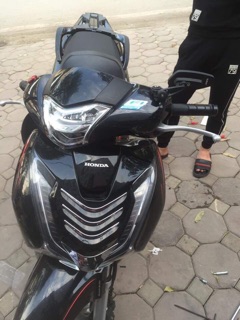 Mặt Nạ 3 Vạch Cho SH 2017-2018