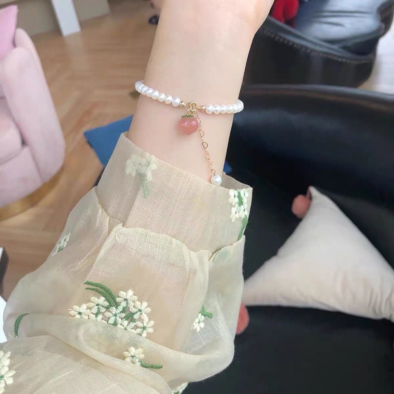 Vòng Tay Đính Ngọc Trai Hình Quả Đào Độc Đáo Phong Cách Nhật Hàn