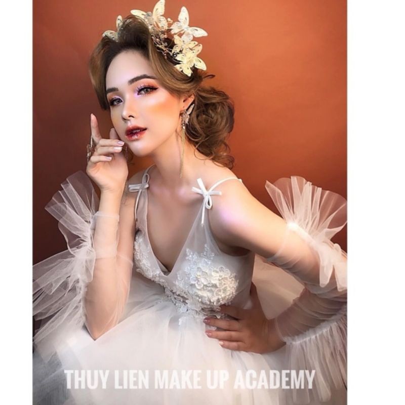 cặp tay voan chụp hình