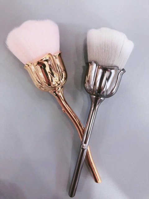 Chổi phủi bụi nail mẫu hoa hồng mới