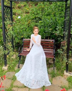 Đầm maxi ren trắng xoè 360