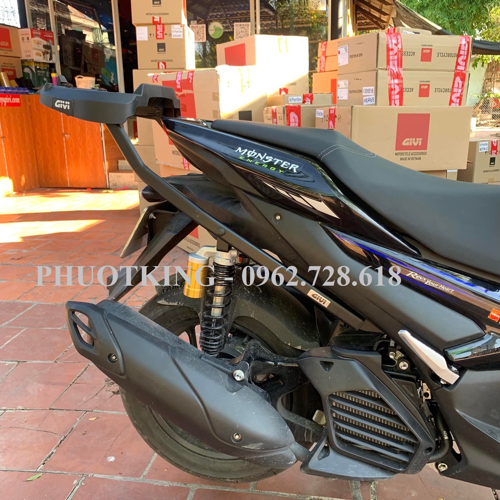 Baga Givi SRX(S)Cho NVX155 V2 2021 Có đèn LED