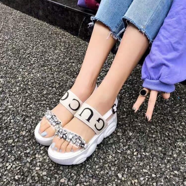 Sandal đế bánh mì sz 31-42 (oder 6-8 ngày)